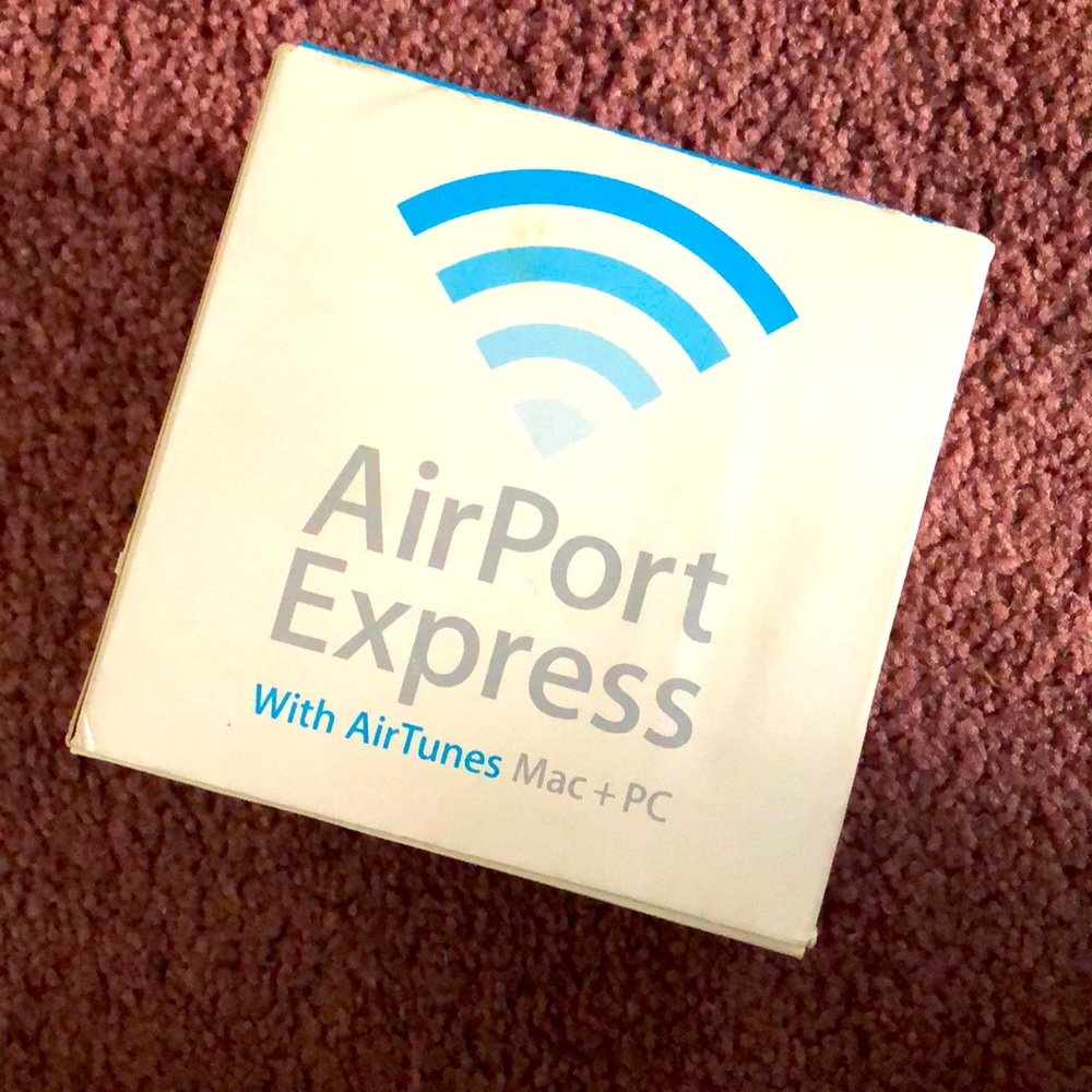 AirPort Express With AirTunes Mac + Pc